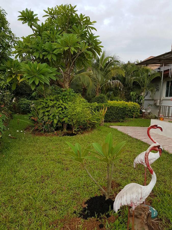Nuch'S Apple Guest House Si Bun Ruang Bagian luar foto