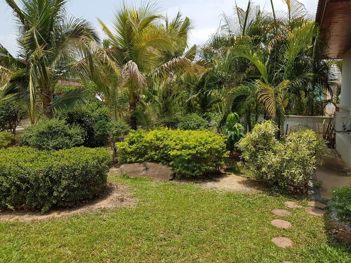 Nuch'S Apple Guest House Si Bun Ruang Bagian luar foto