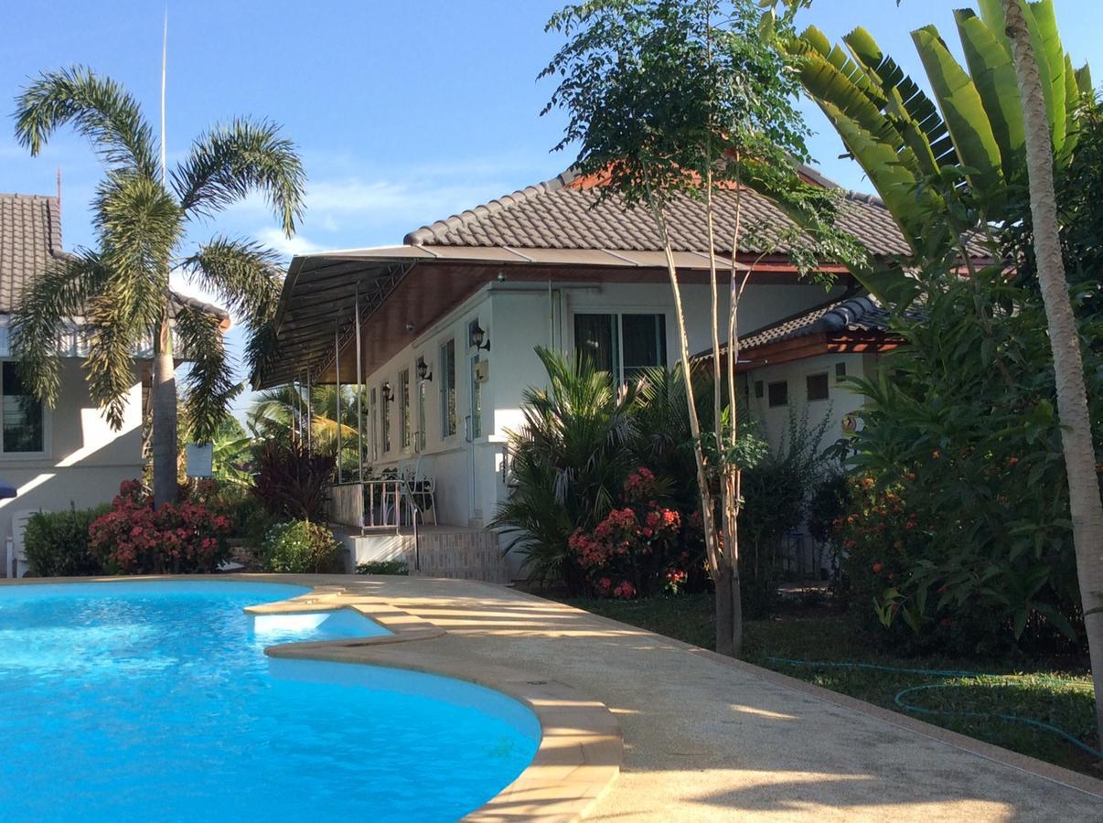 Nuch'S Apple Guest House Si Bun Ruang Bagian luar foto
