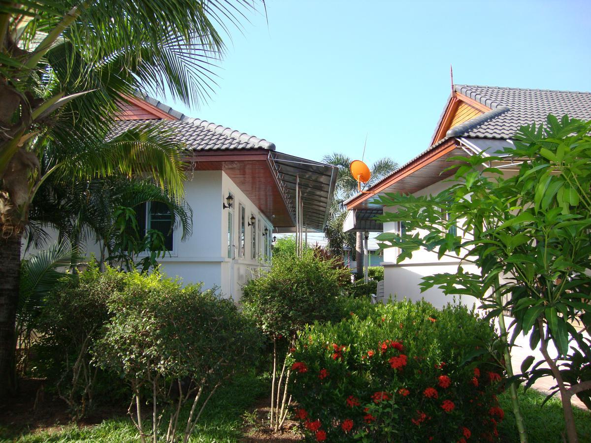 Nuch'S Apple Guest House Si Bun Ruang Bagian luar foto