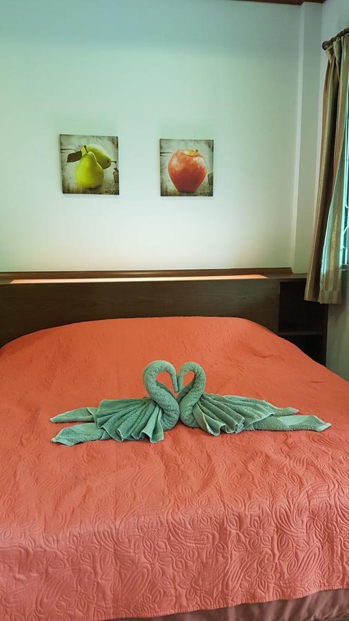 Nuch'S Apple Guest House Si Bun Ruang Bagian luar foto