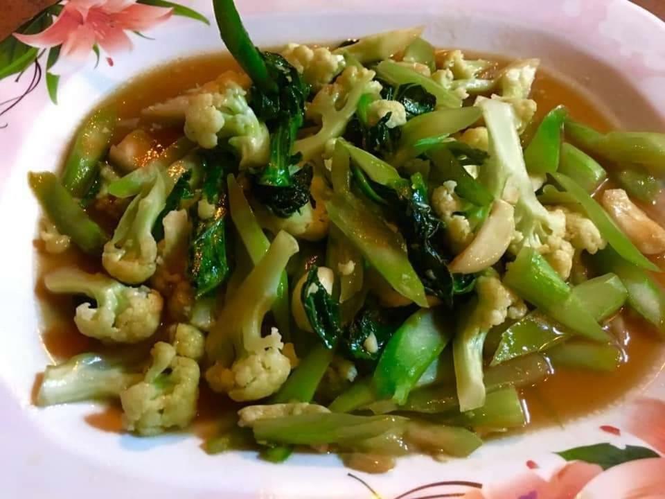 Nuch'S Apple Guest House Si Bun Ruang Bagian luar foto