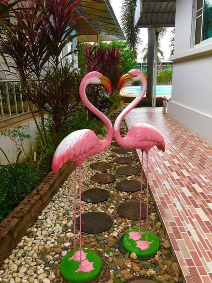 Nuch'S Apple Guest House Si Bun Ruang Bagian luar foto
